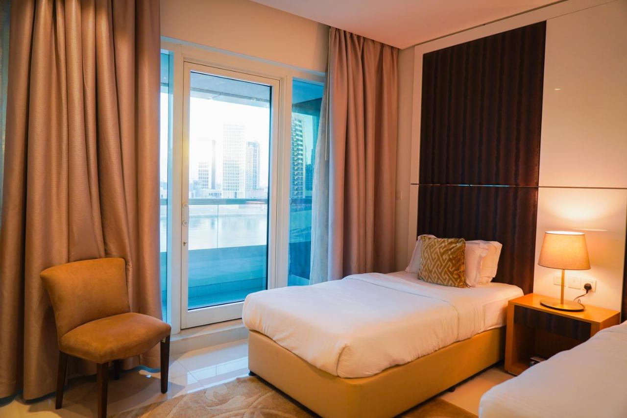 Al Ashrafia Saray Magnificent 3BR Canal Views - 2