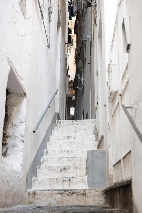 Vicolo stretto centro storico Amalfi - 3