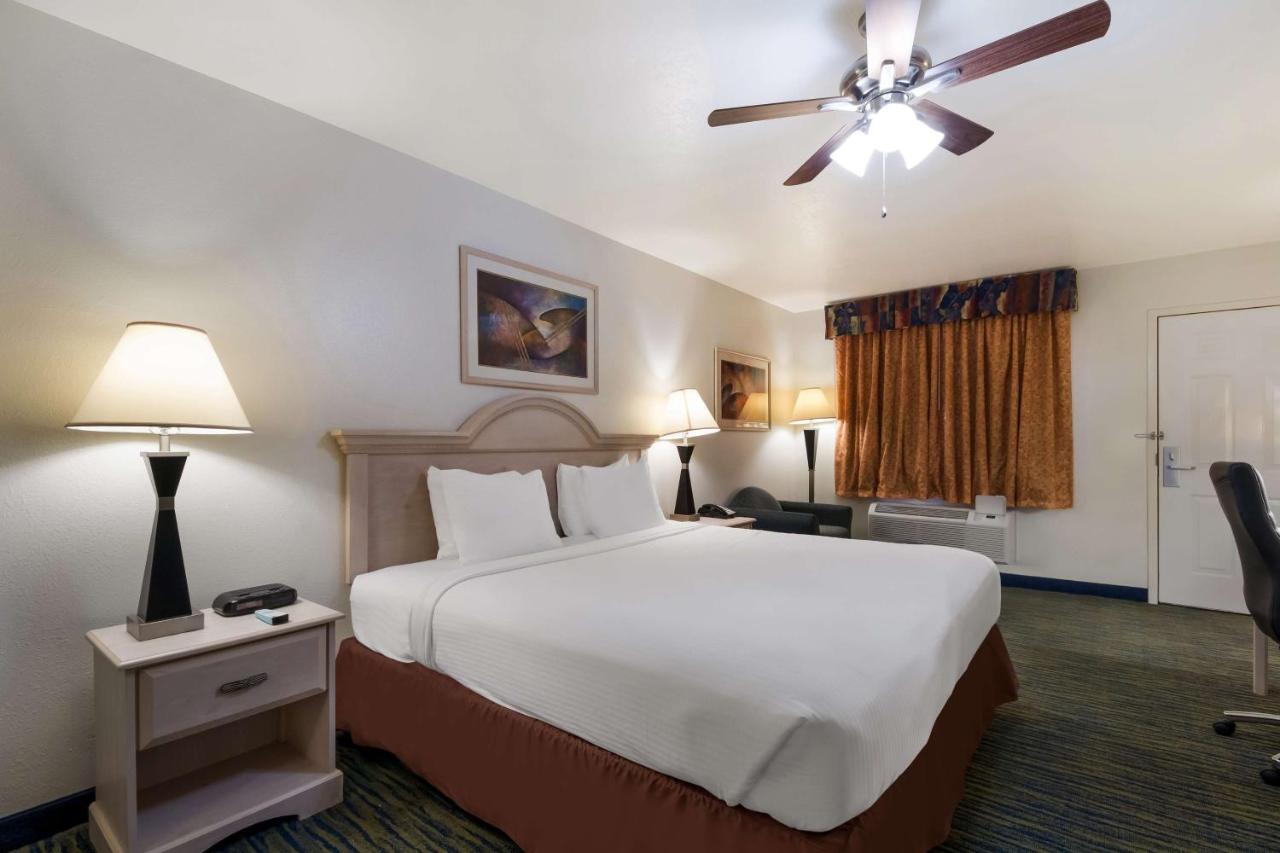 Cabrera Hotel — photo 16