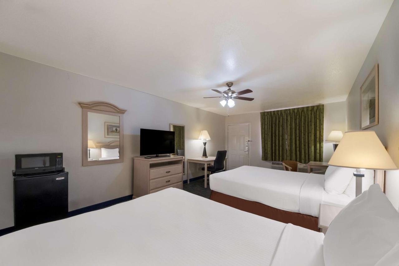 Cabrera Hotel — photo 24