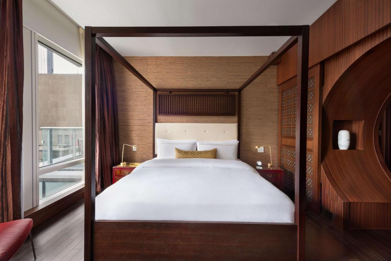 Shangri-La Toronto photo