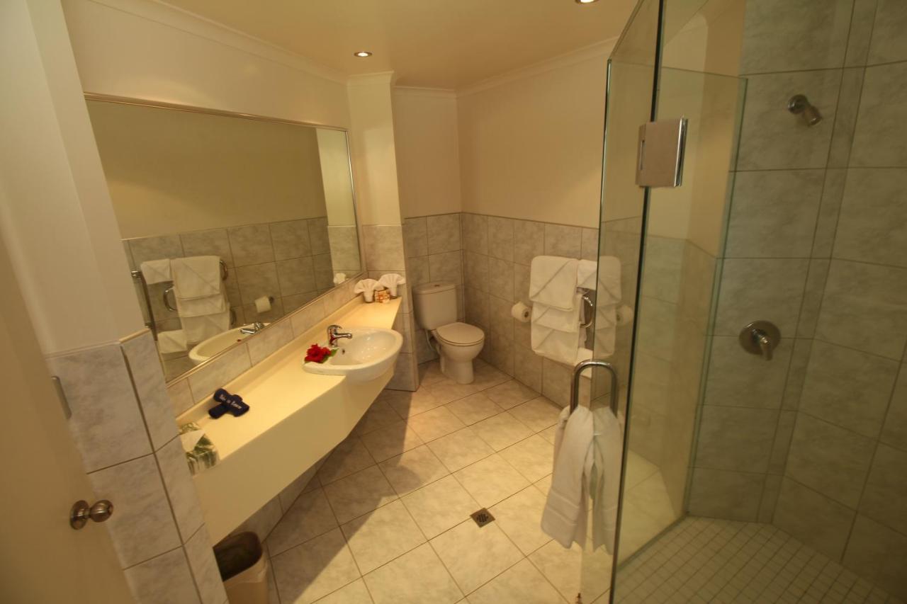 Muri Beach Club Hotel photo
