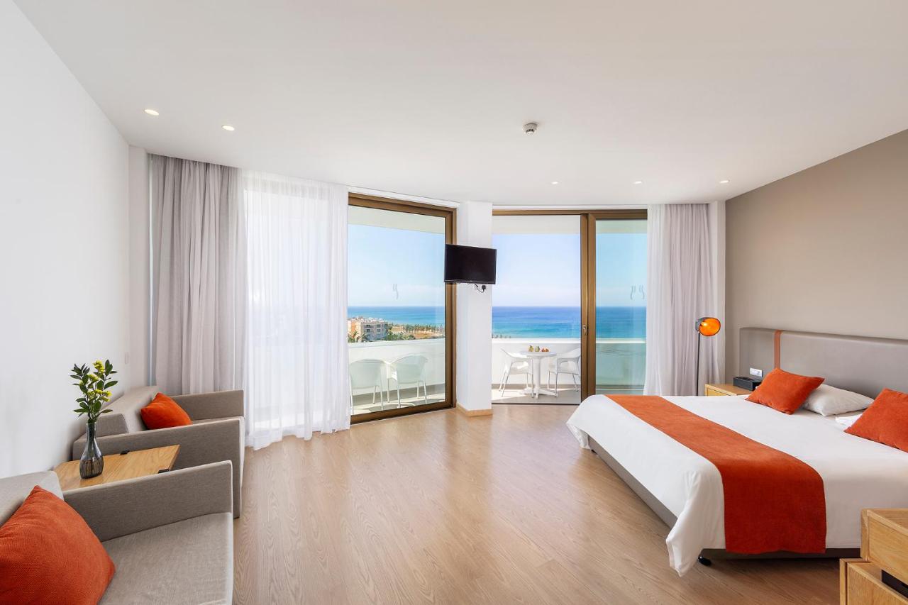 Crystal Springs Beach Hotel photo