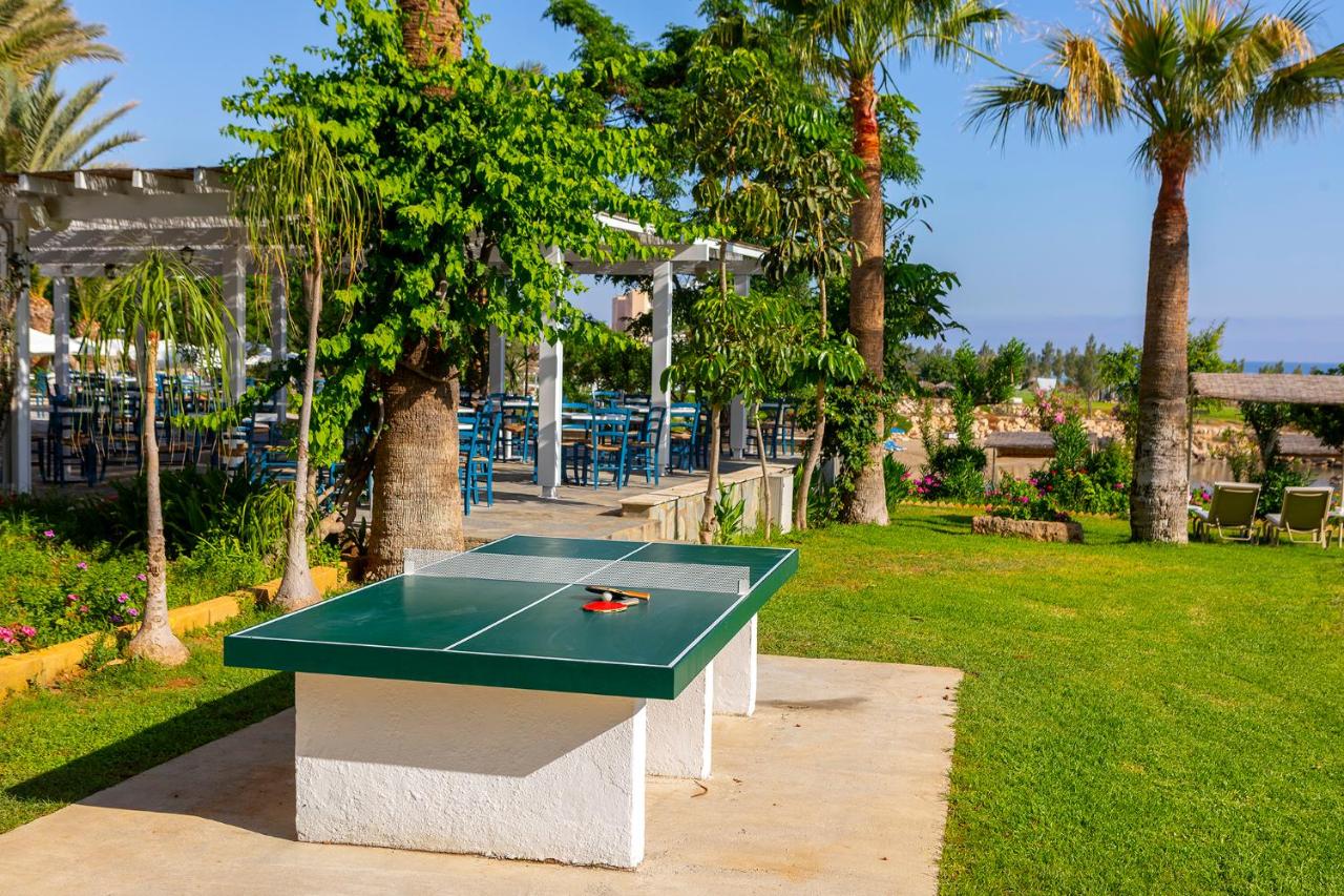 Crystal Springs Beach Hotel photo