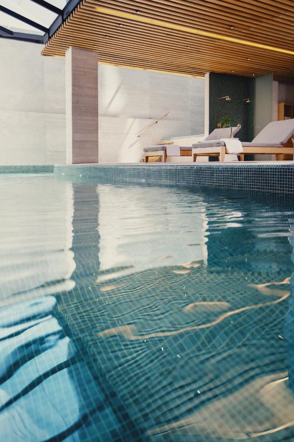 Met Hotel photo