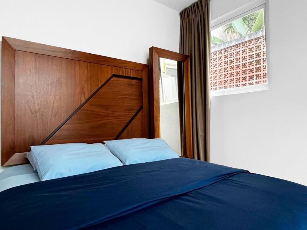 Condesa Residence Amsterdam 302 Fantastic 1Bed 1Bath on Amsterdam AV - 2