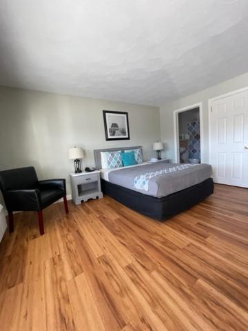 Nichols Guest Rooms — photo 24