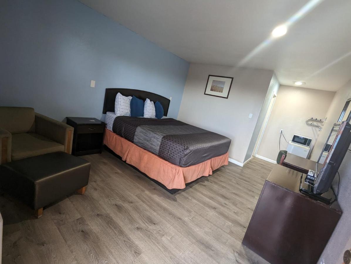 Topper Motel — photo 19