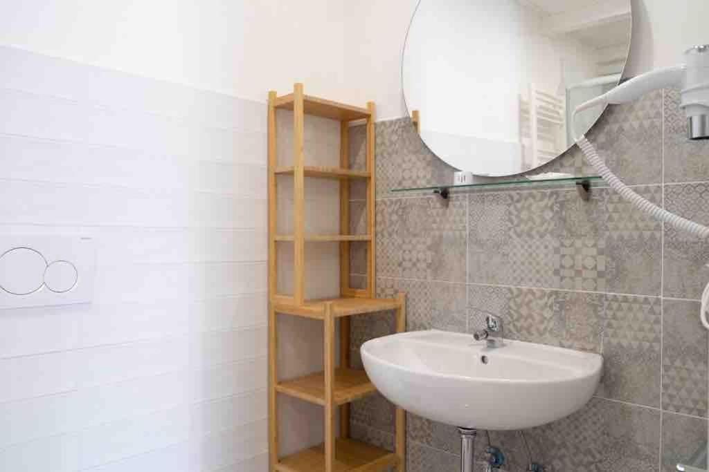 COLOSSEUM LUXURY HOME - 3