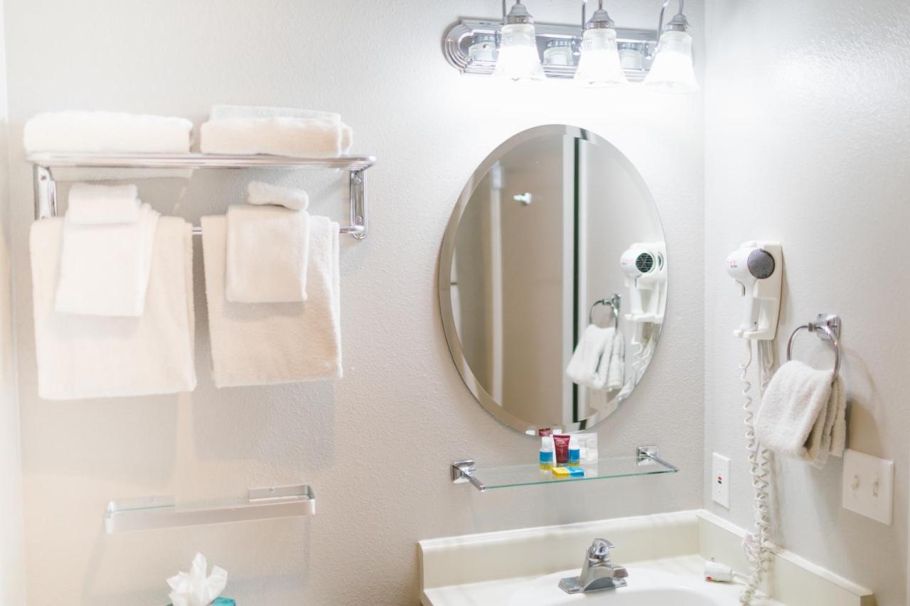 Friday Harbor Suites — photo 15