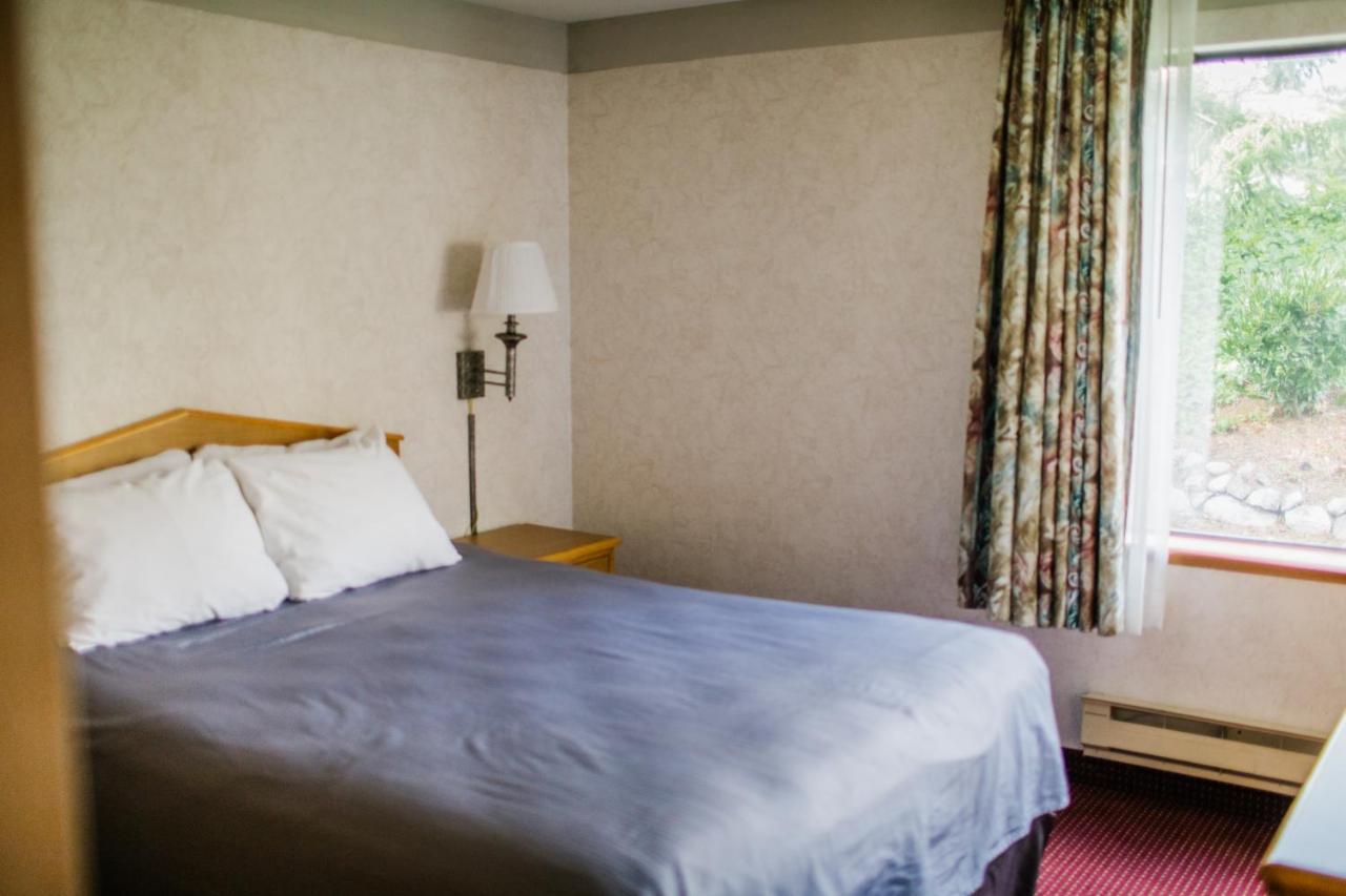 Friday Harbor Suites — photo 16