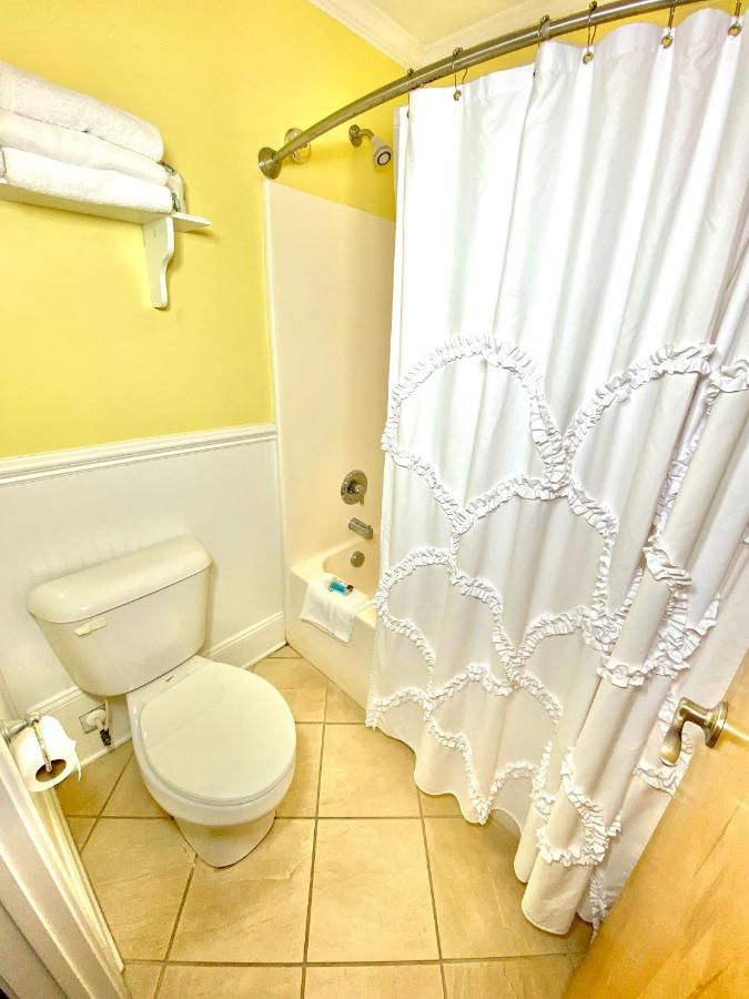 Island Inn of Atlantic Beach — photo 23