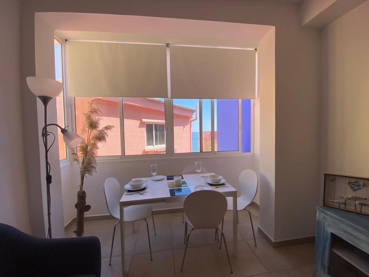 2BR with beachviews 1 min walking from the sea