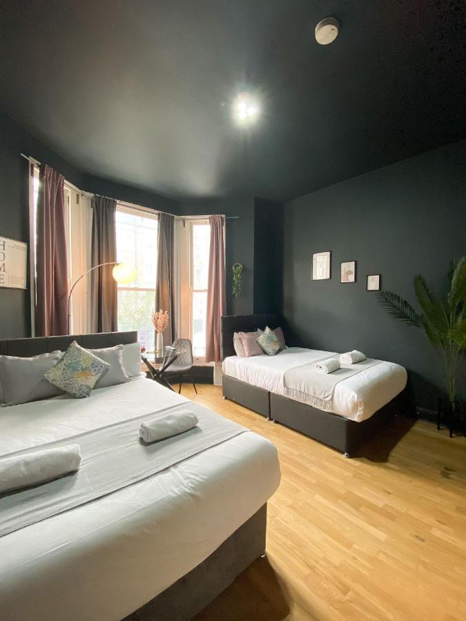 Holland Road Stays - 5