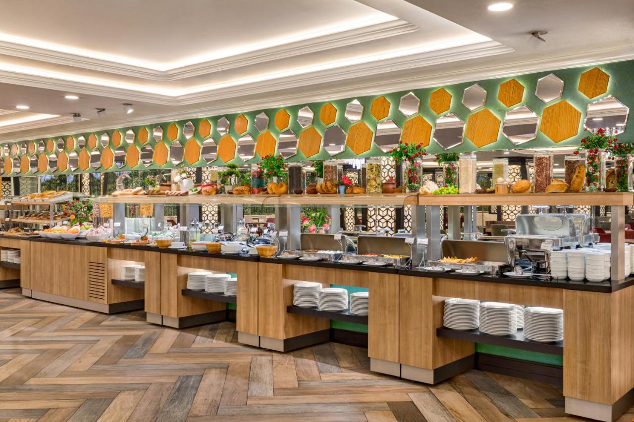 Wyndham Baku photo