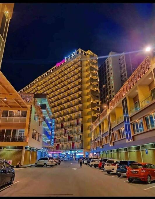 Nagoya Thamrin Apartment High Floor with View - 2
