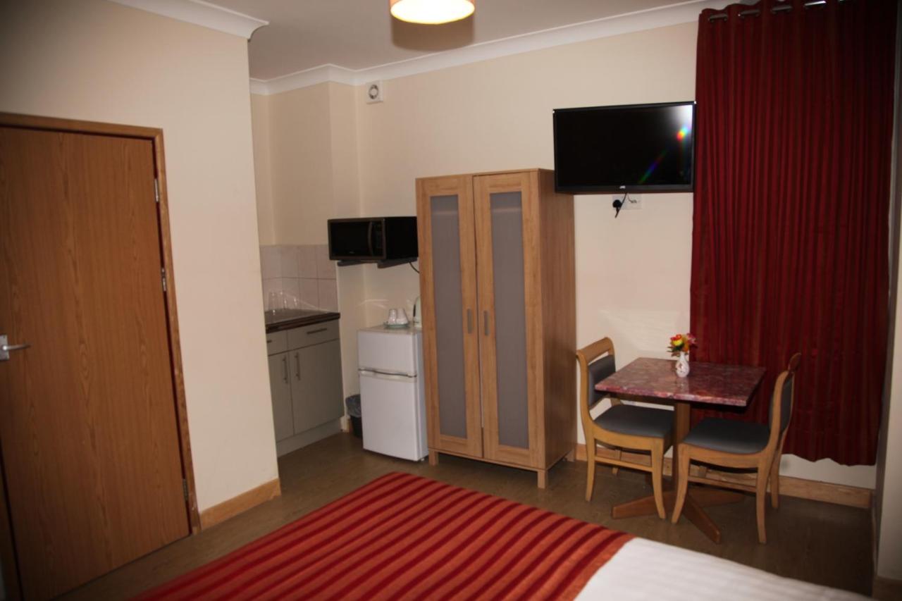 Grove Apartments - 5