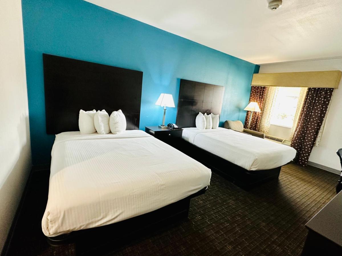 Lone Star Inn by FairBridge — photo 12