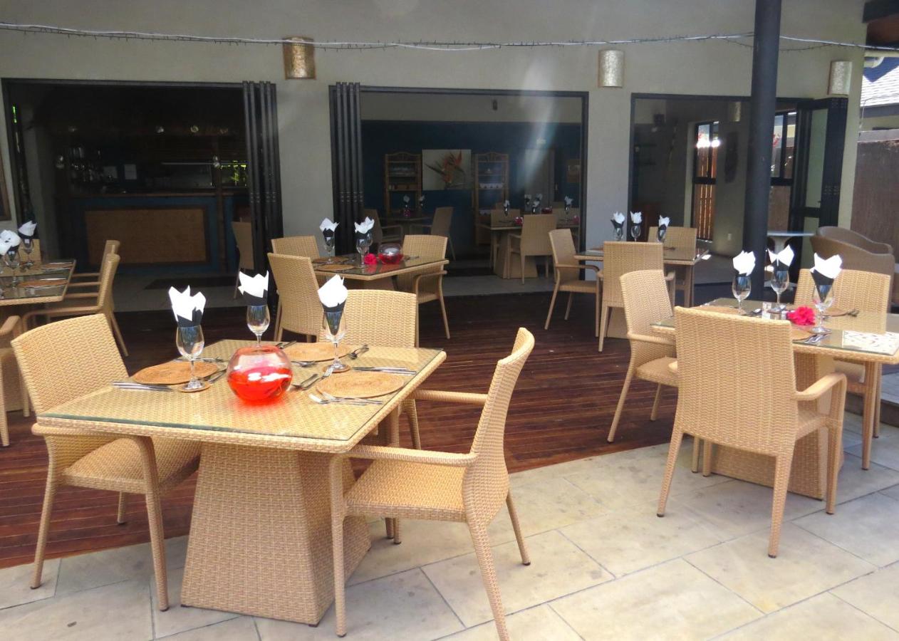Muri Beach Resort photo