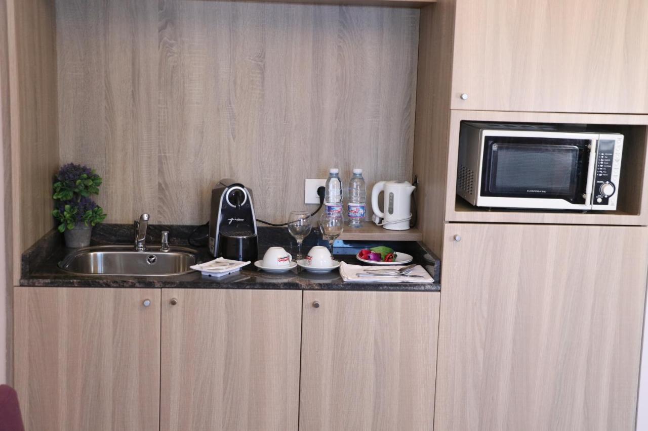 HOtello guest suites photo