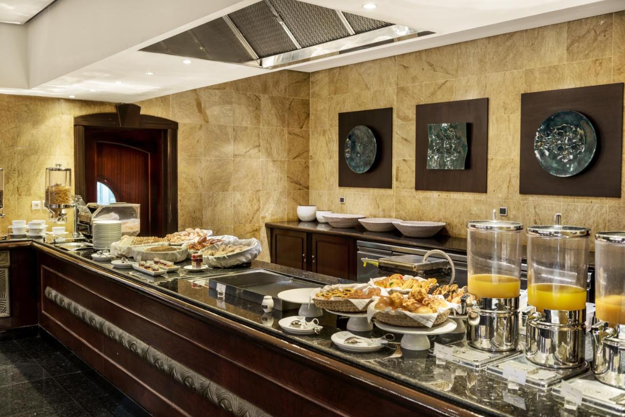 Hotel Alvalade photo