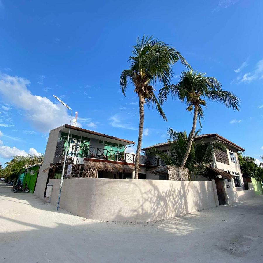 TWIN PALMS 'Surfhouse' - 5