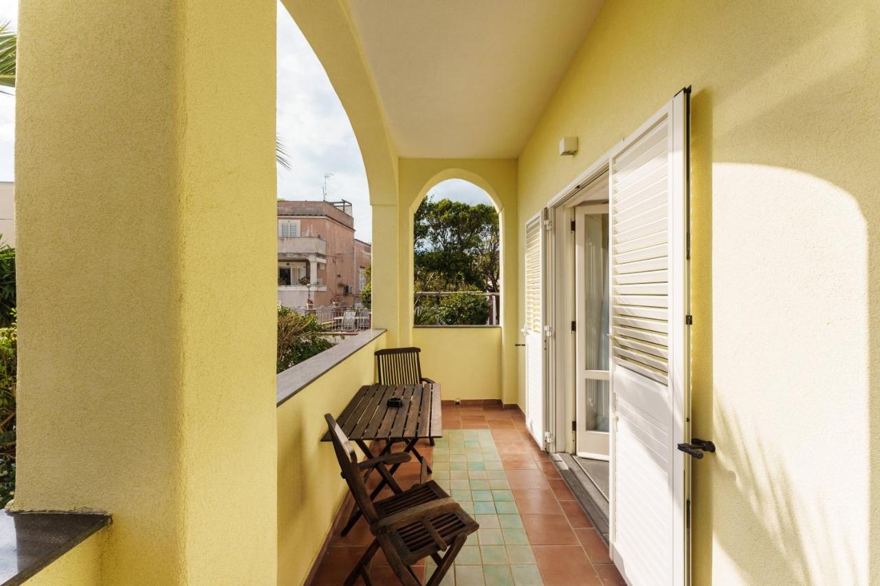 Le Grand Bleu - Gioia Apartments photo