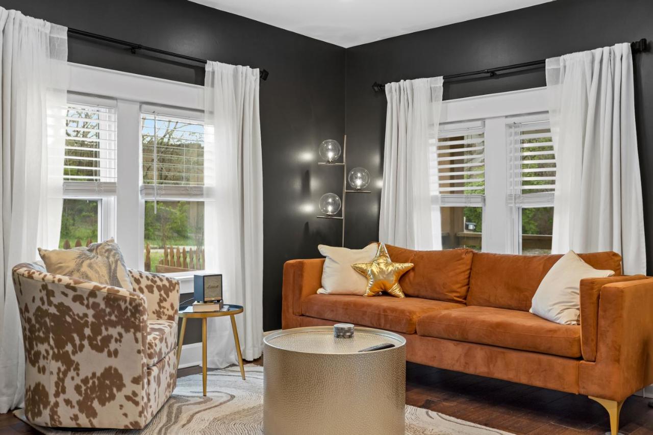 Space Cowboy - Huge yard, Firepit, close2downtown - 5