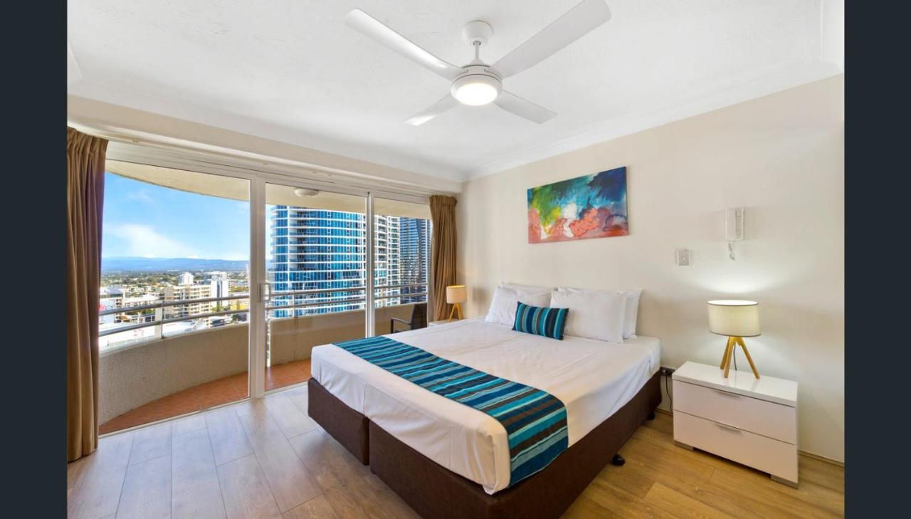 Zenith Ocean Front Apartments photo