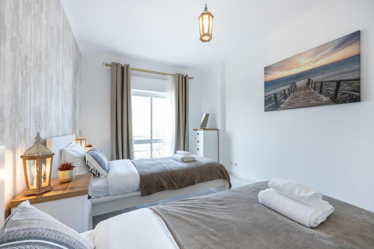 Stylish Seashore Apartment - 5