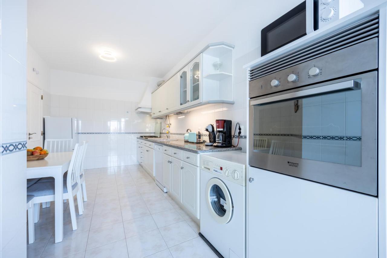 Stylish Seashore Apartment - 2