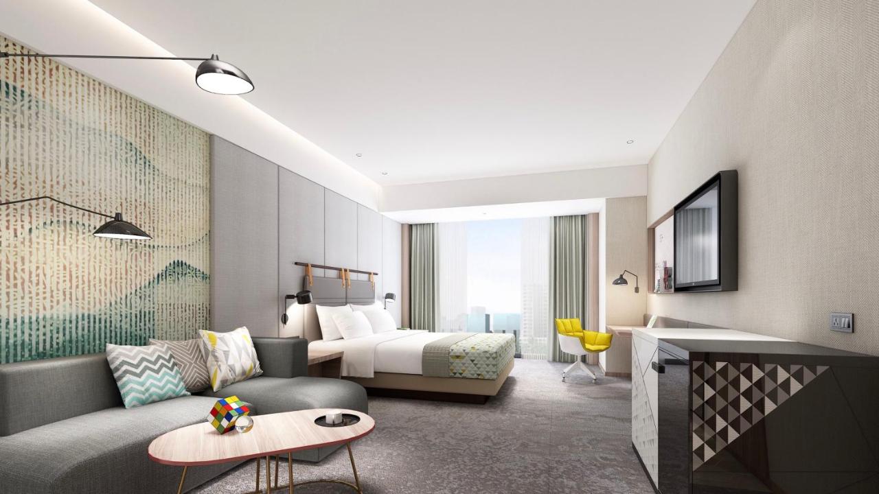 Holiday Inn Guangzhou South Lake, an IHG Hotel photo