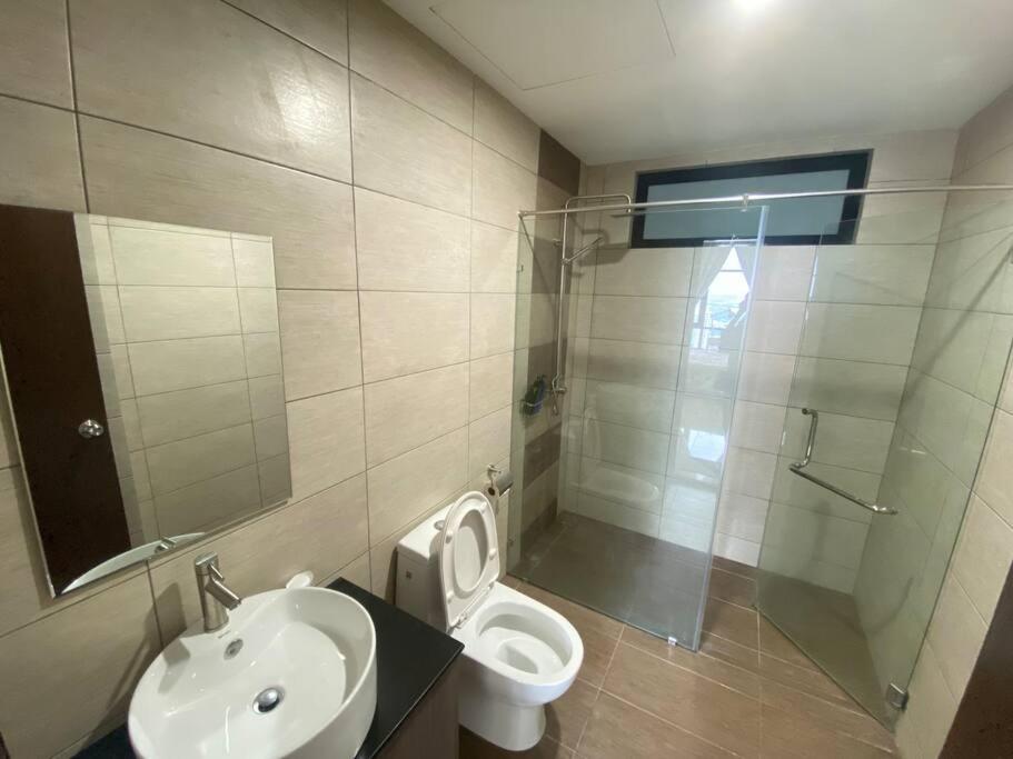 Vesta Homes Molek Regency with City View, Johor Bahru - 3