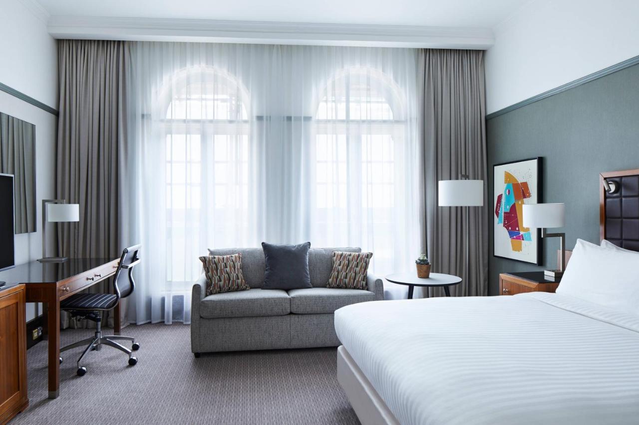 Executive King Room, Executive Lounge Access