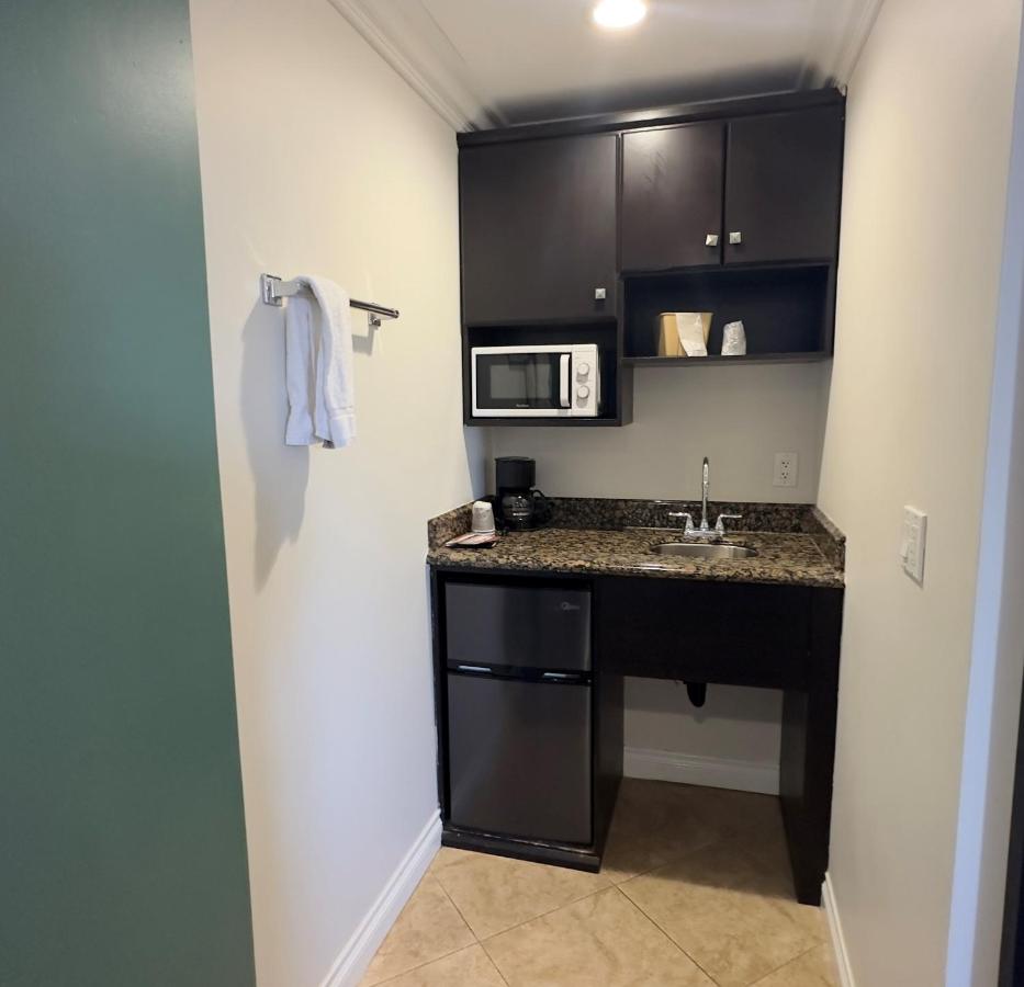 Garden Inn and Suites Glendora — photo 19
