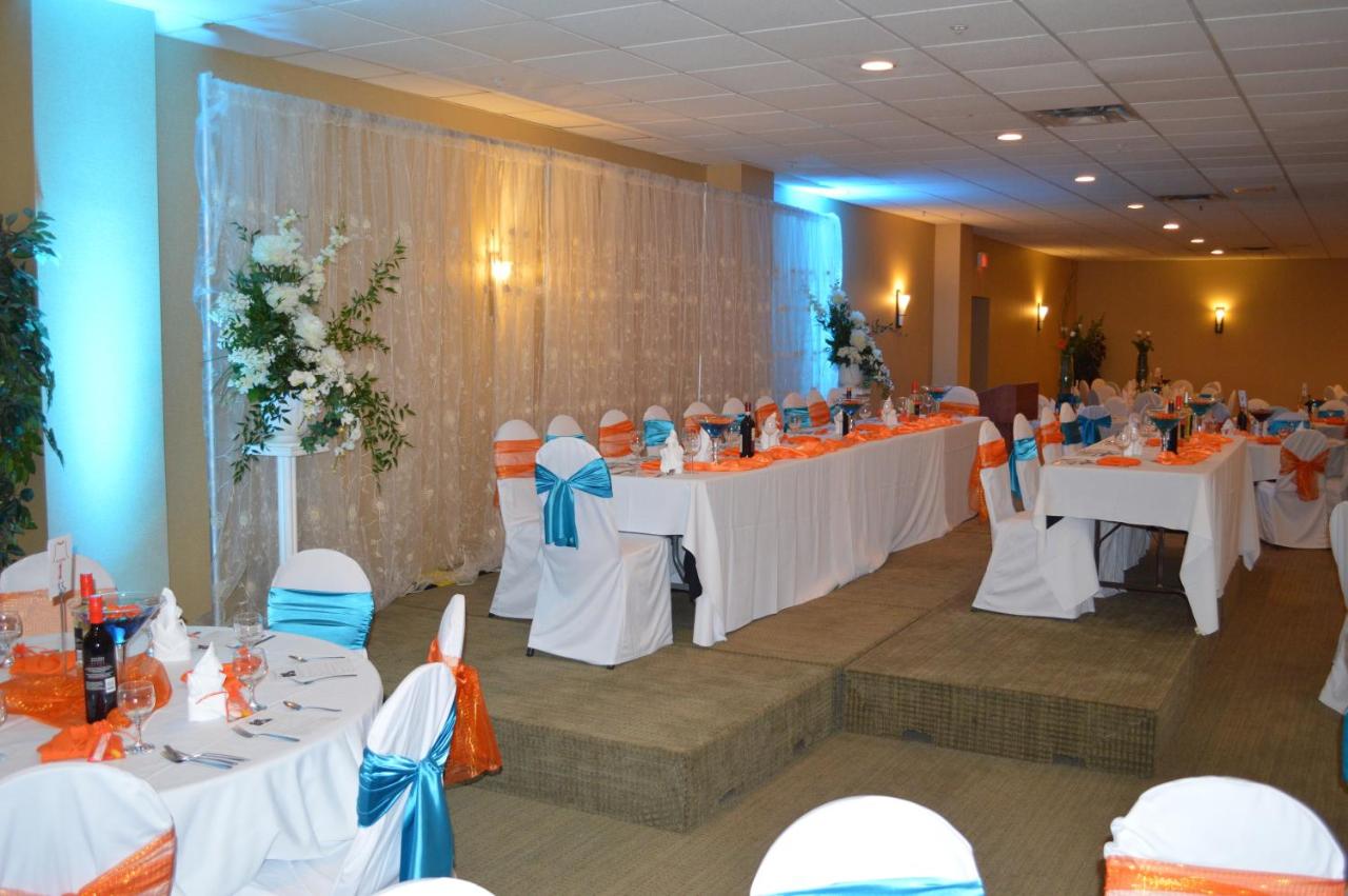 Days Inn by Wyndham Calgary South photo