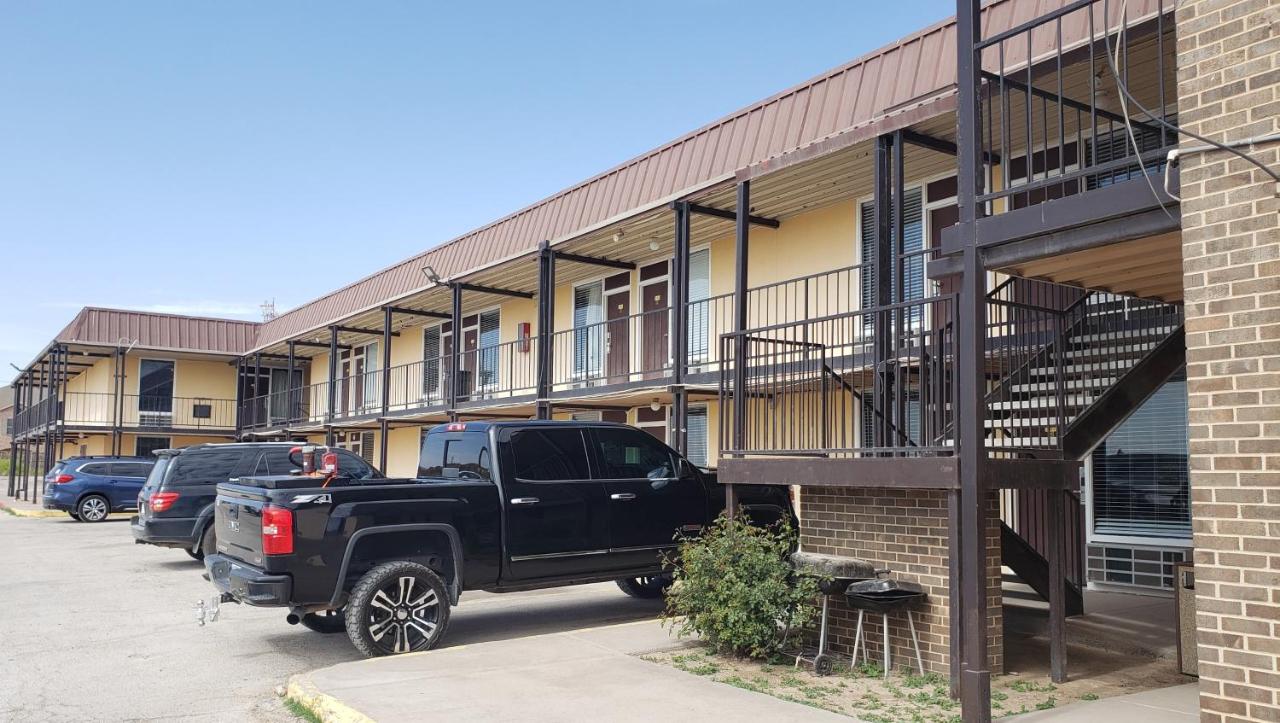 West Texas Inn & Suites with Kitchenette — photo 15
