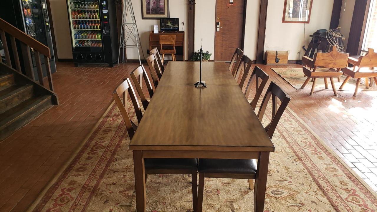 West Texas Inn & Suites with Kitchenette — photo 24
