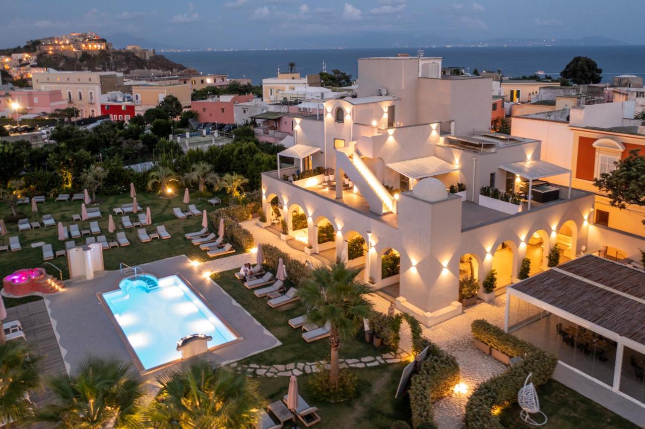 Insula Boutique Hotel photo