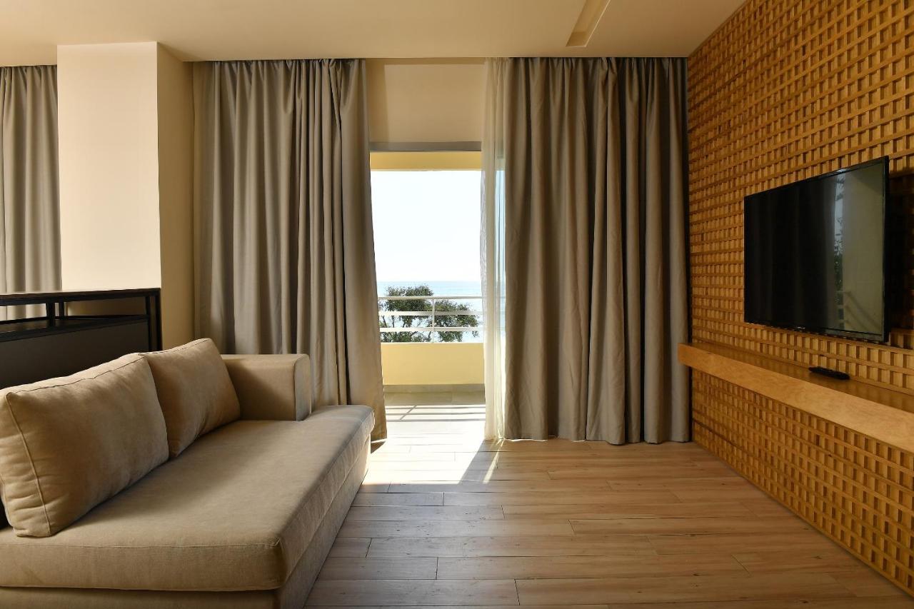 OCEAN BLUE HOTEL & RESORT -Jbeil photo