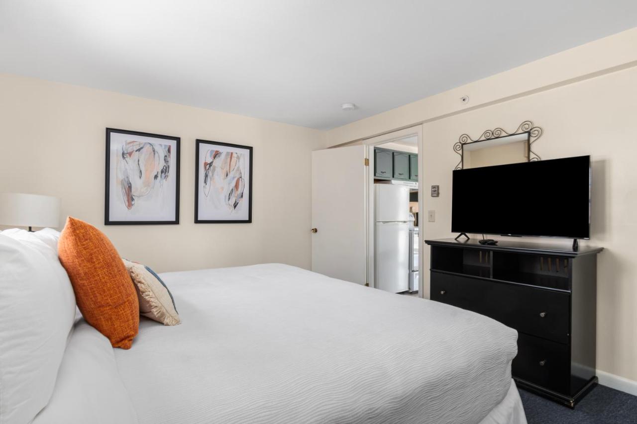 The Beverly — photo 14