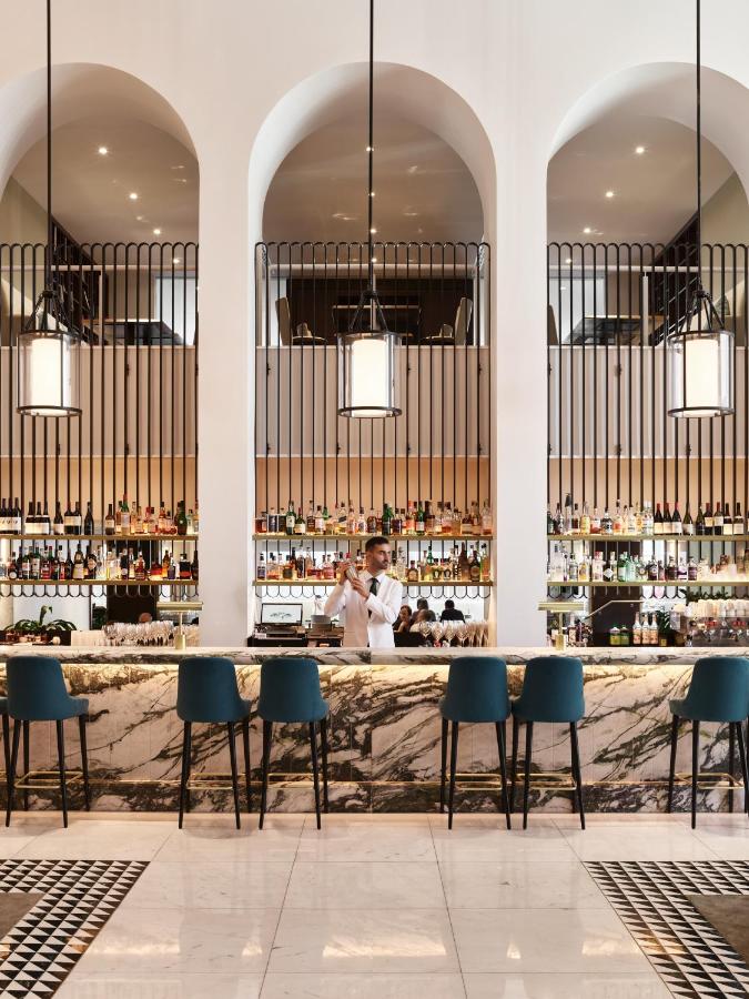 Swissotel Sydney photo