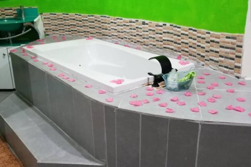 Comfort Suites - Special - 3