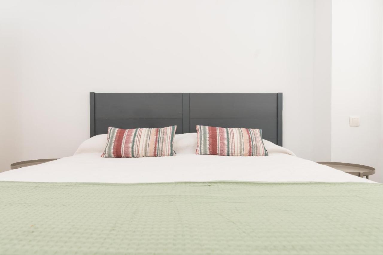 Precioso apartamento con habitacion separada en centro historico de Malaga - 2