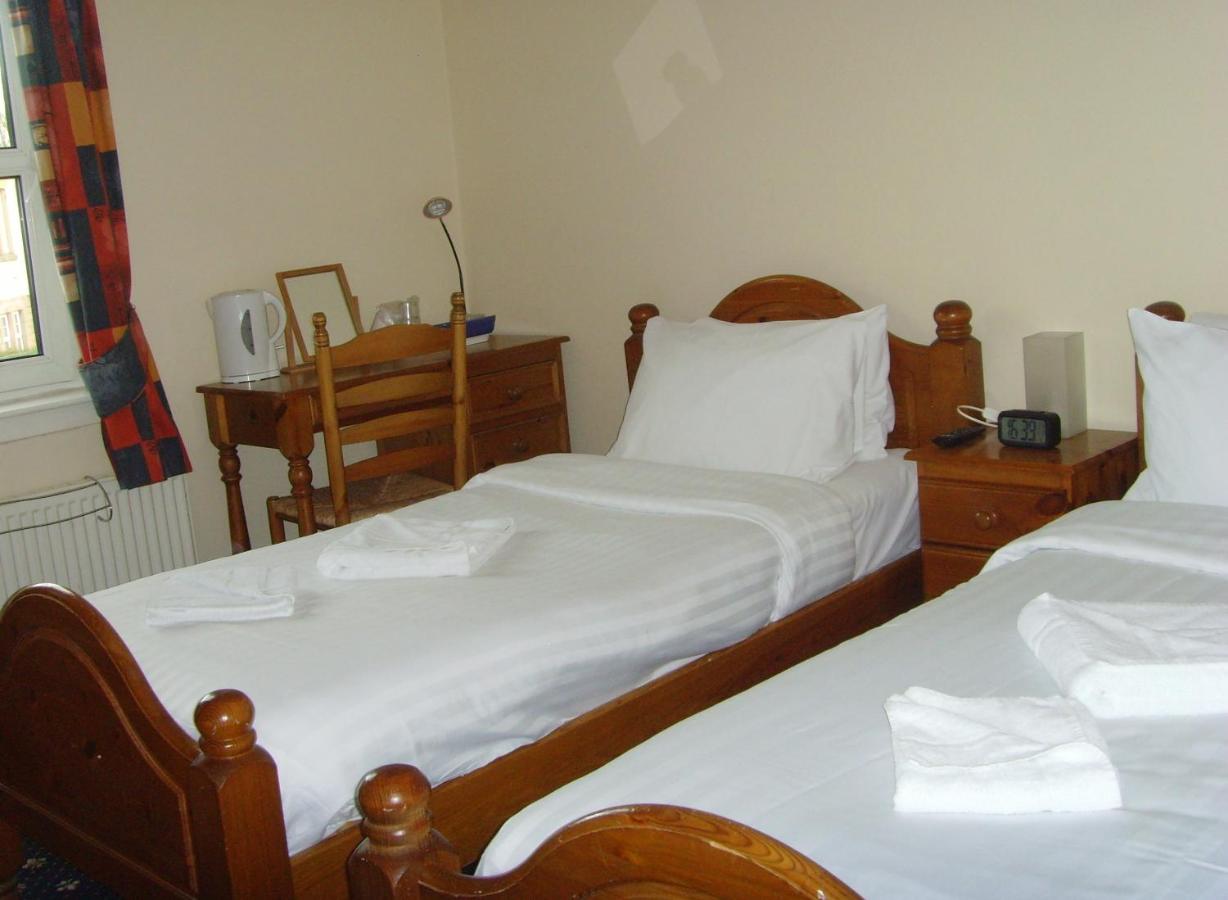 Twin Lions Hotel - Laterooms
