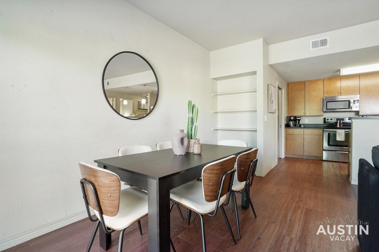 Fully Equipped w Stylish Design and Free Parking - 3