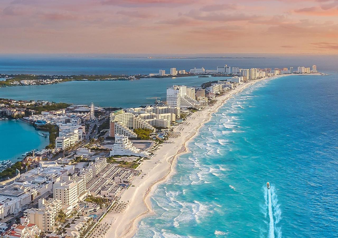 Villa Aurora Beautiful Beachfront Apartment - 3