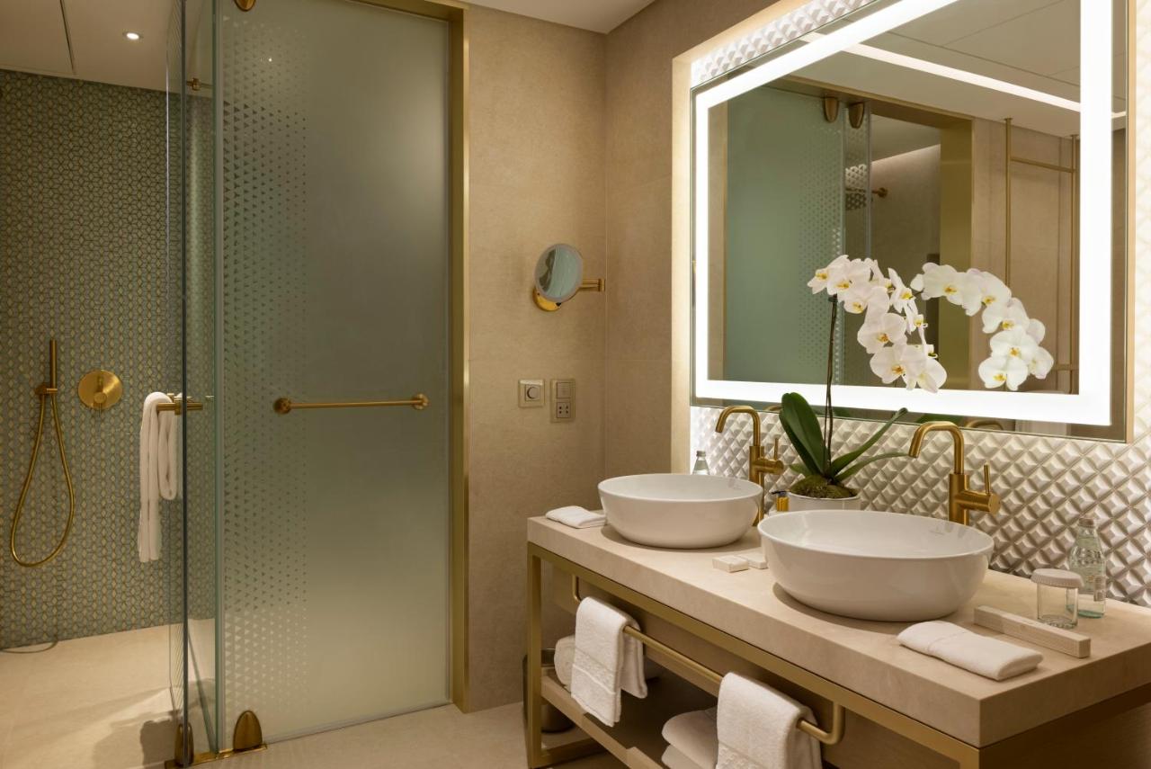 Jumeirah Gulf of Bahrain Resort and Spa photo