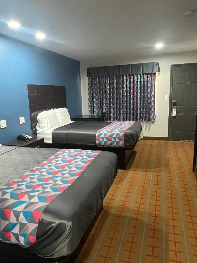 Economy Inn 250 Weekly Rate — photo 12