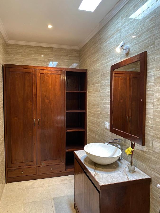 Villa Sinergi Seminyak 1 - 3